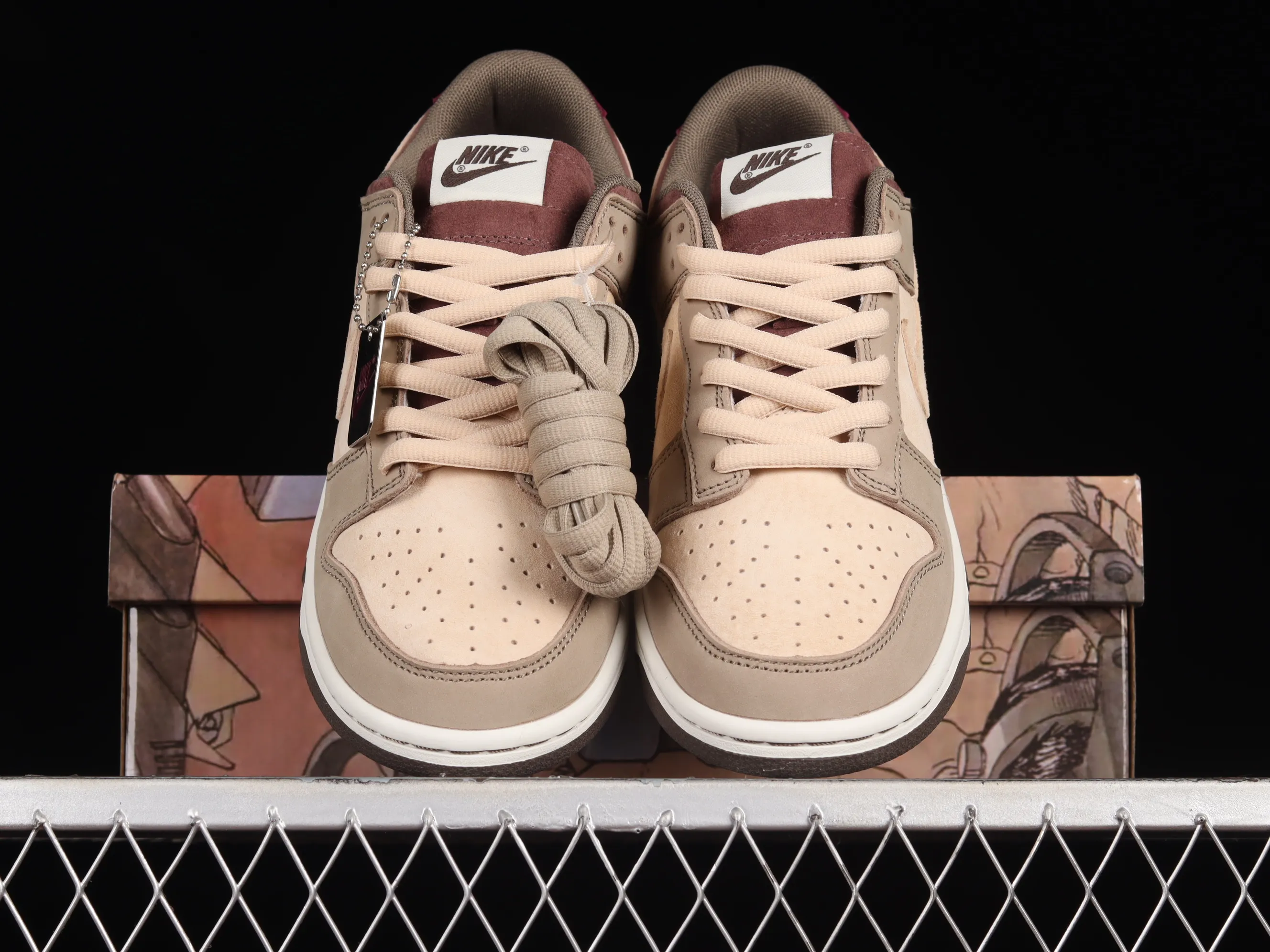 All Categories Nk SB Dunk Series Nk SB Dunk Low Low-top sneakers Otomo Katsuhiro x Nk SB Dunk Low "Steamboy OST" Creative customization collaboration Otomo Katsuhiro joint SB low-top sports and leisure sneakers LF0039-030